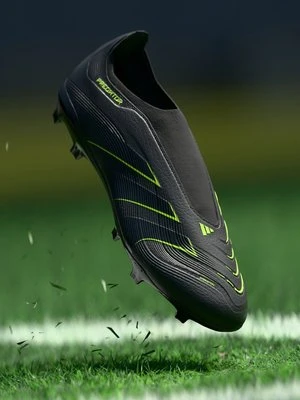 Buty piłkarskie na twardą nawierzchnię Adidas czarny