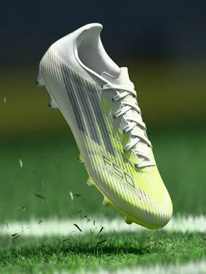 Buty piłkarskie na twardą nawierzchnię Adidas biały