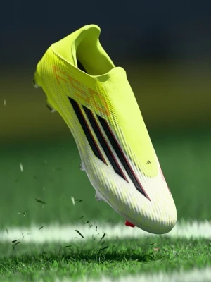 Buty piłkarskie na twardą nawierzchnię Adidas żółty