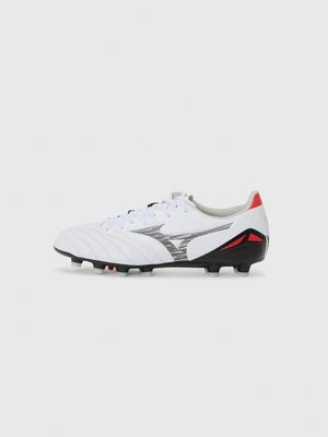 Buty piłkarskie na twardą nawierzchnię Mizuno