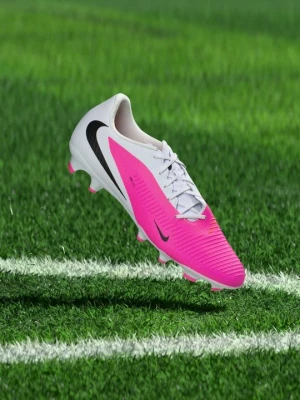 Buty piłkarskie na twardą nawierzchnię Nike