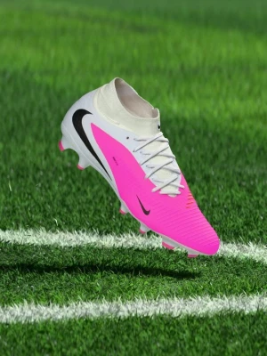 Buty piłkarskie na twardą nawierzchnię Nike
