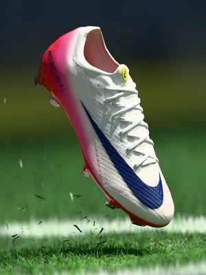 Buty piłkarskie na twardą nawierzchnię Nike Performance