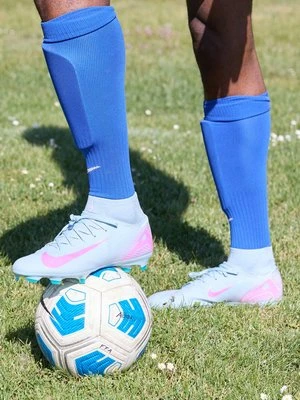 Buty piłkarskie na twardą nawierzchnię Nike szary