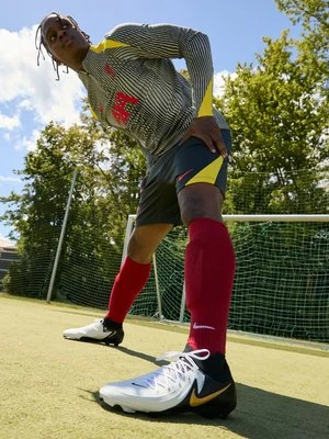 Buty piłkarskie na twardą nawierzchnię Nike Performance