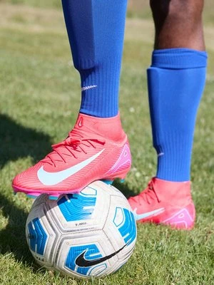 Buty piłkarskie na twardą nawierzchnię Nike czerwony