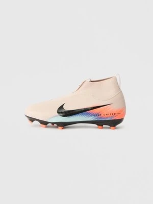 Buty piłkarskie na twardą nawierzchnię Nike Performance