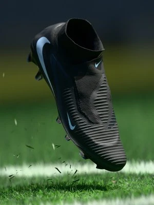 Buty piłkarskie na twardą nawierzchnię Nike czarny