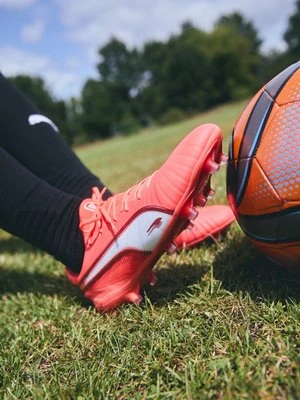 Buty piłkarskie na twardą nawierzchnię Puma
