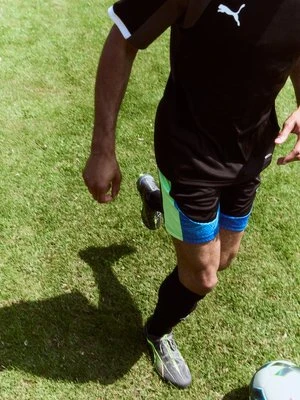 Buty piłkarskie na twardą nawierzchnię Puma antracytowy