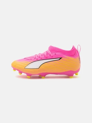 Buty piłkarskie na twardą nawierzchnię Puma różowy neon