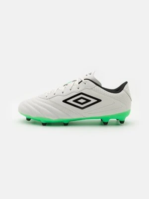 Buty piłkarskie na twardą nawierzchnię Umbro