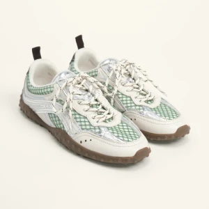 Buty sportowe 13 26 skóra biała i siateczka zielona BIMBA Y LOLA