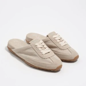 Buty sportowe bez pięty 13 31 dwoina i tkanina piaskowe BIMBA Y LOLA