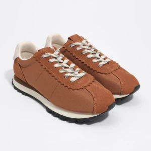 Buty sportowe retro 13 18 palona pomarańcza BIMBA Y LOLA TAN