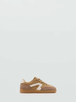 Buty sportowe sznurowane ze wstawkami piaskowy - Dzieci - - MANGO KIDS