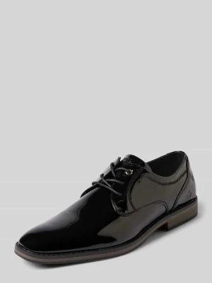Buty sznurowane z lakieru z detalem z logo Bullboxer Czarny