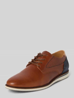Buty sznurowane z naturalnej skóry Bullboxer Koniakowy