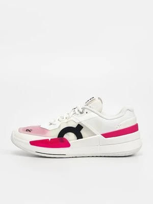Buty tenisowe na nawierzchnię dywanową On