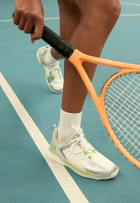 Buty tenisowe na nawierzchnię ziemną K-SWISS