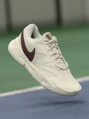Buty tenisowe uniwersalne Nike beżowy