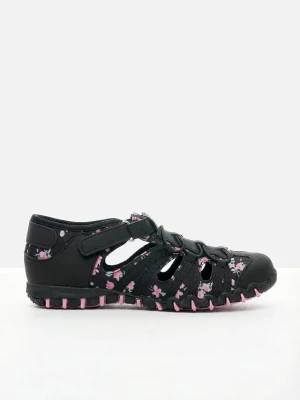 Buty wsuwane na profilowanej podeszwie BonPrix czarny