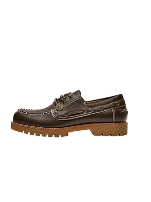 Buty żeglarskie Bershka