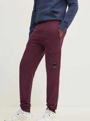 C.P. Company spodnie dresowe bawełniane Diagonal Raised Fleece Cargo Sweatpants kolor fioletowy gładkie 17CMSP017A005086W