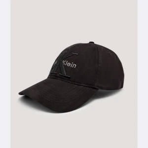 Calvin Klein Bejsbolówka