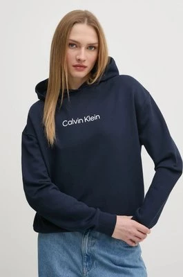 Calvin Klein bluza bawełniana damska kolor granatowy z kapturem z nadrukiem K20K205449