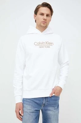 Calvin Klein bluza bawełniana męska kolor biały z kapturem wzorzysta