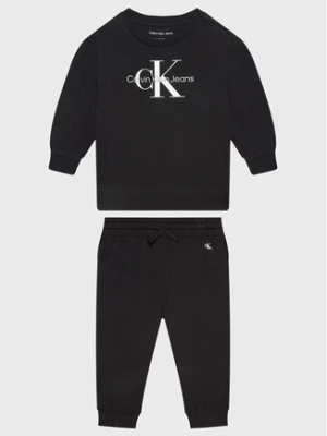 Calvin Klein Jeans Dres Monogram IN0IN00017 Czarny Regular Fit