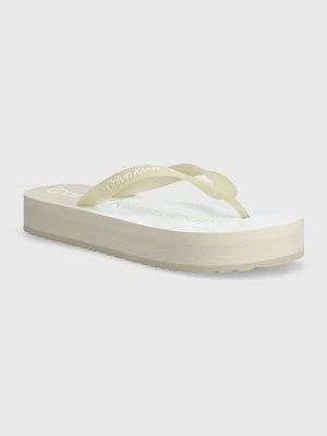 Calvin Klein Jeans japonki BEACH SANDAL FLATFORM MONOLOGO damskie kolor beżowy na platformie YW0YW01617