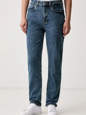 Calvin Klein Jeans jeansy mom fit damskie niebieski