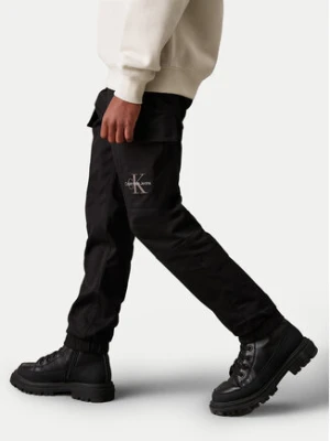 Calvin Klein Jeans Joggery Essential IB0IB02270 Czarny Regular Fit