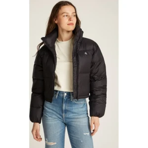Calvin Klein Jeans Puchowa kurtka | Cropped Fit