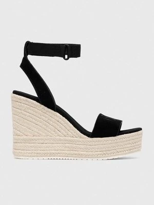 Calvin Klein Jeans sandały zamszowe WEDGE SANDAL SU CON damskie kolor czarny na platformie YW0YW01026