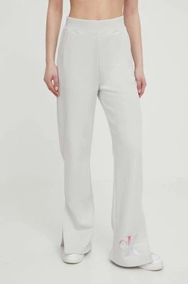 Calvin Klein Jeans spodnie dresowe bawełniane kolor szary z nadrukiem