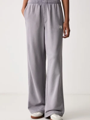 Calvin Klein Jeans spodnie dresowe damskie z bawełną szary