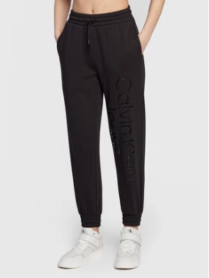Calvin Klein Jeans Spodnie dresowe J20J220264 Czarny Regular Fit