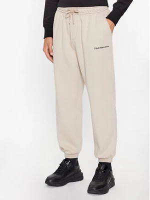 Calvin Klein Jeans Spodnie dresowe J30J322925 Écru Relaxed Fit