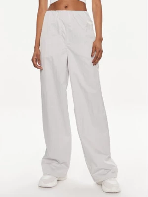 Calvin Klein Jeans Spodnie materiałowe Soft Crinkle J20J223122 Szary Relaxed Fit