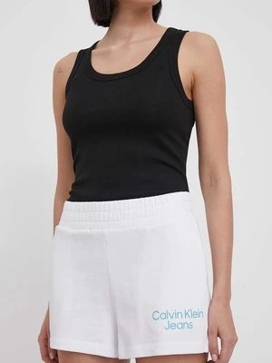 Calvin Klein Jeans szorty bawełniane kolor biały z nadrukiem high waist J20J223136