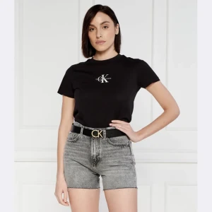 Calvin Klein Jeans T-shirt | Cropped Fit