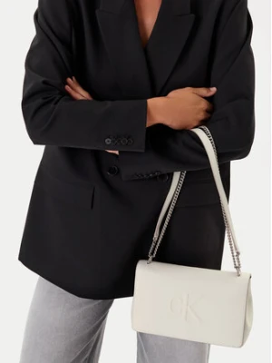 Calvin Klein Jeans Torebka Sculpted Ew Flap Conv Chain LV04K3035G Biały