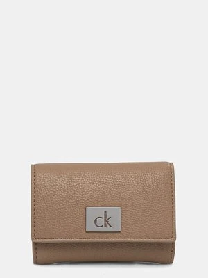 Calvin Klein portfel damski kolor beżowy K60K612834