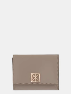 Calvin Klein portfel skórzany damski kolor beżowy LV04F1082G