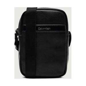 Calvin Klein Reporterka