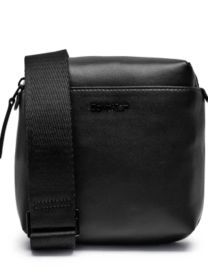 Calvin Klein Reporterka CLEAN ESSENTIAL CUBE czarny