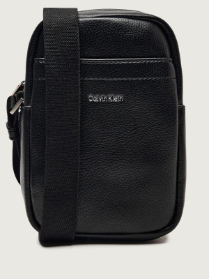 Calvin Klein Reporterka RAISED